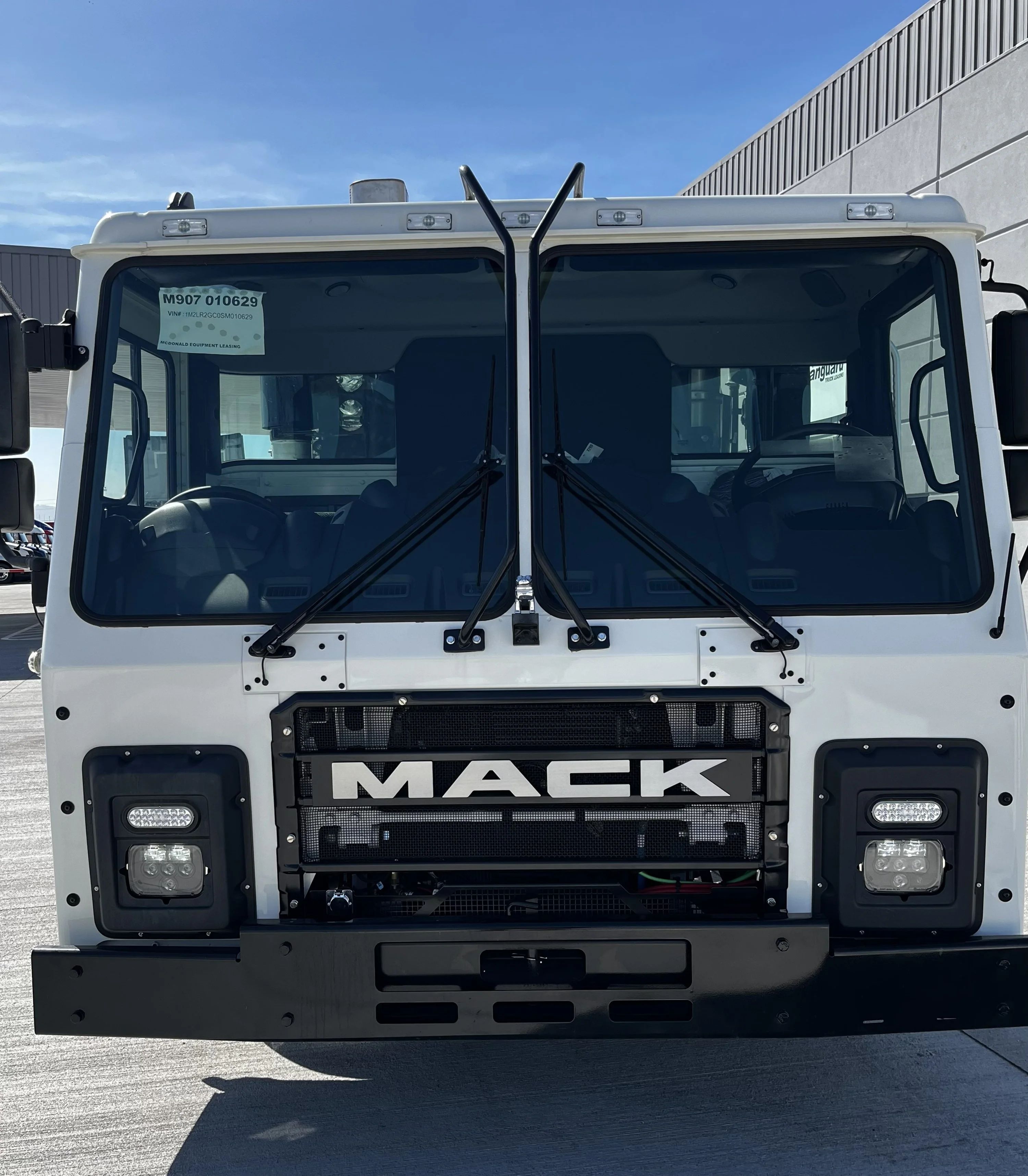 2025 Mack LR in Tolleson, AZ — photo 11