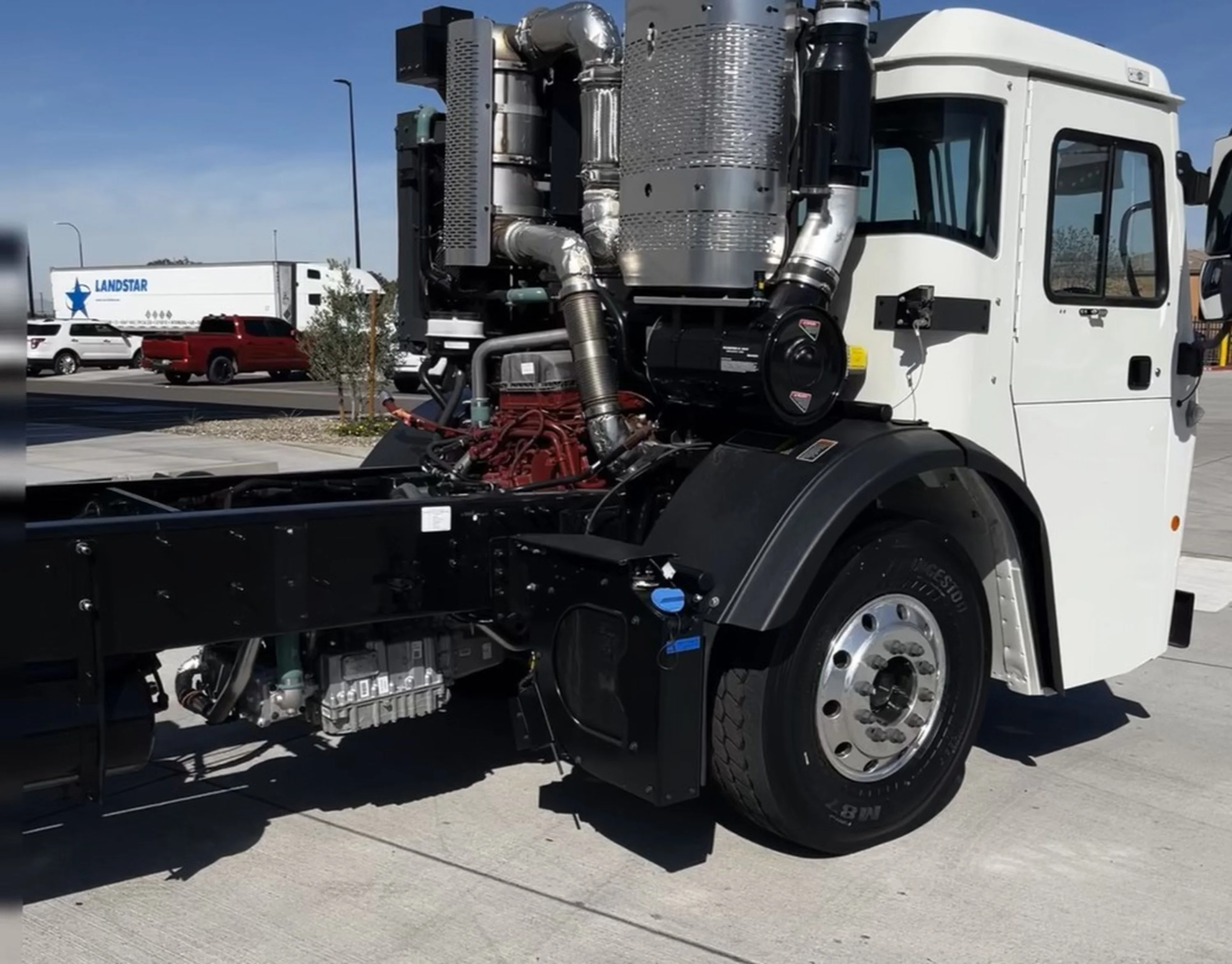 2025 Mack LR in Tolleson, AZ — photo 12