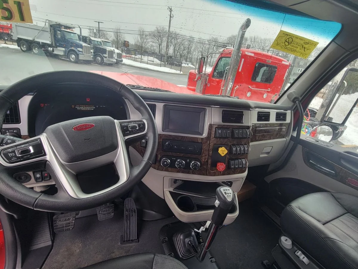 2027 Peterbilt 589 in Plainville, MA — photo 6