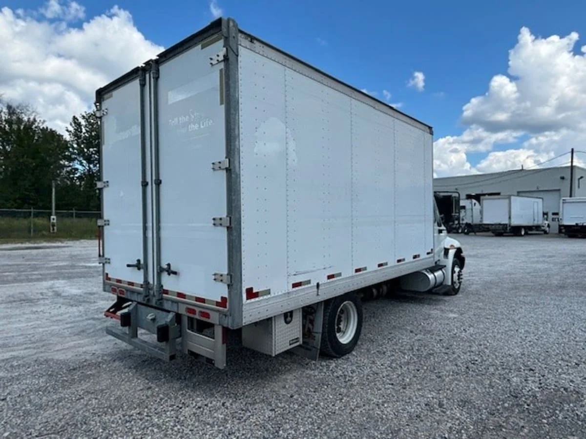 2019 International 4300 in St. Rose, LA — photo 3