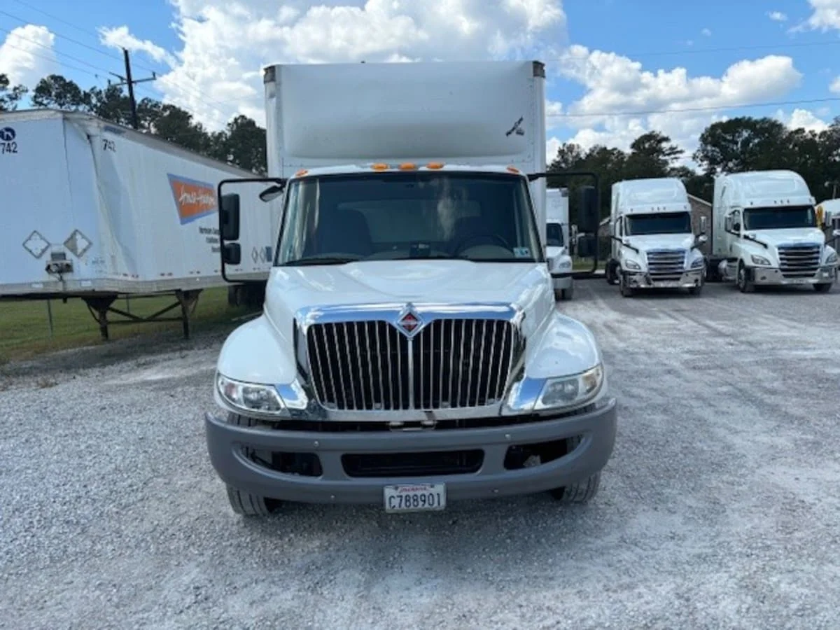 2019 International 4300 in St. Rose, LA