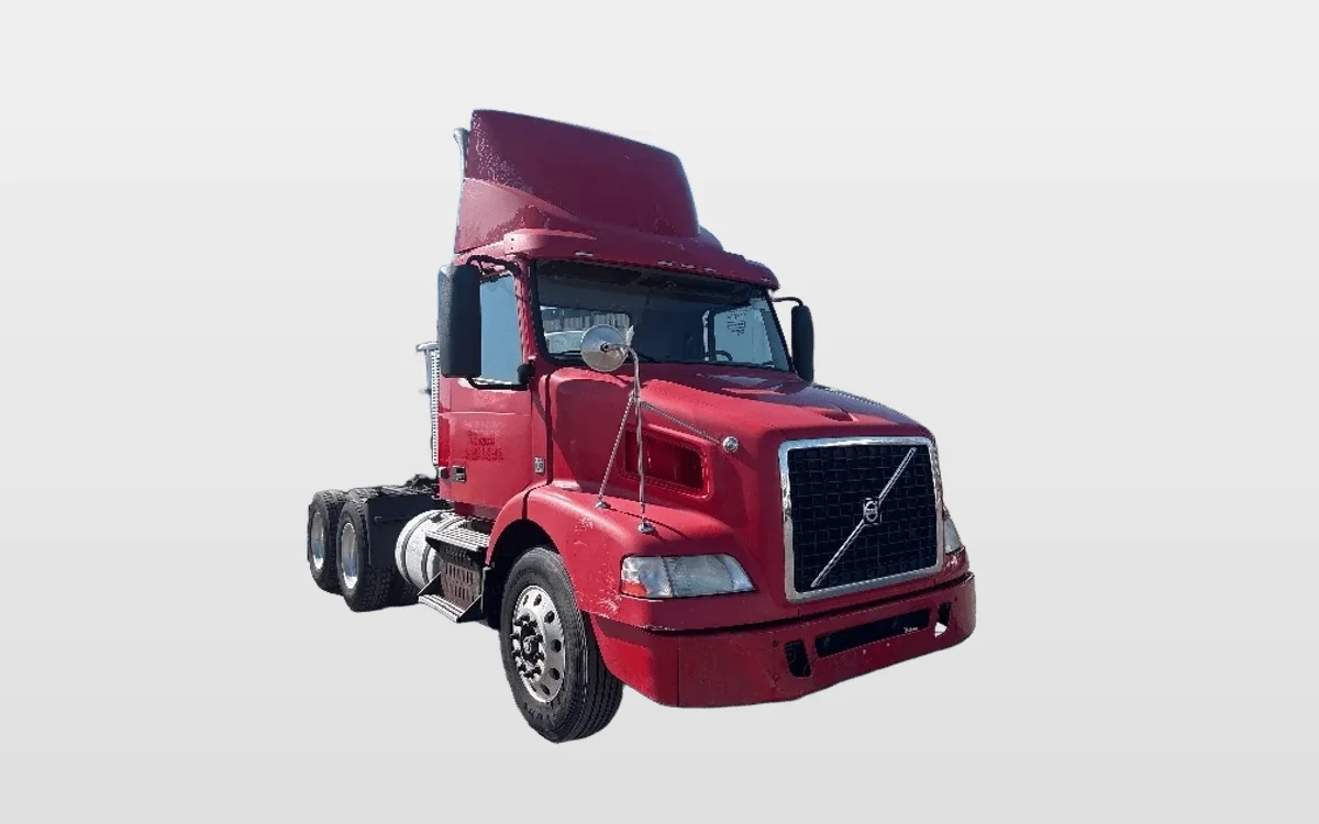 2012 Volvo - image 1