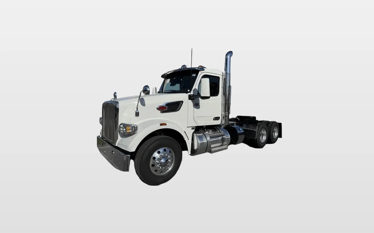 2026 Peterbilt 567 - image 1