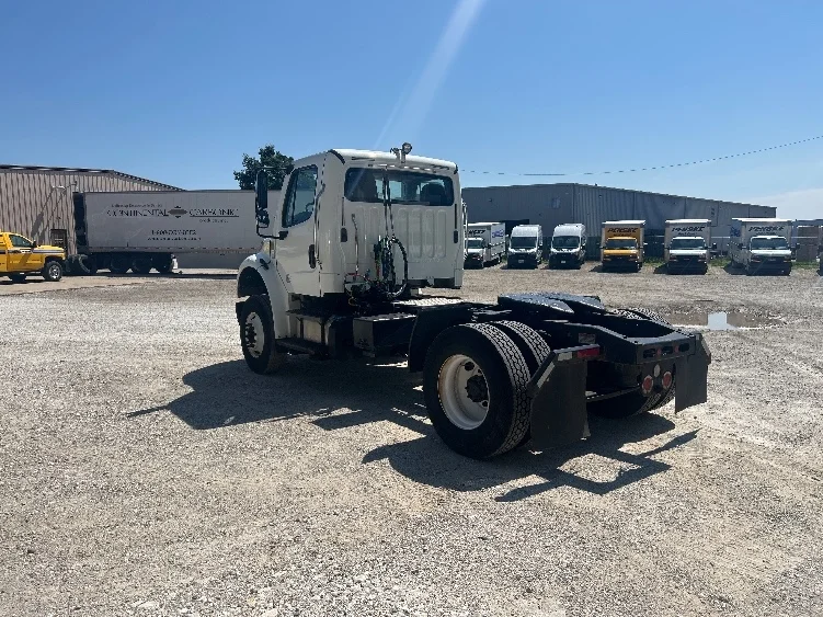2019 Freightliner eM2 in Moberly, MO — photo 5