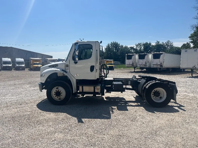 2019 Freightliner eM2 in Moberly, MO — photo 4