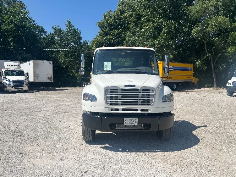 2019 Freightliner eM2 in Moberly, MO — photo 2