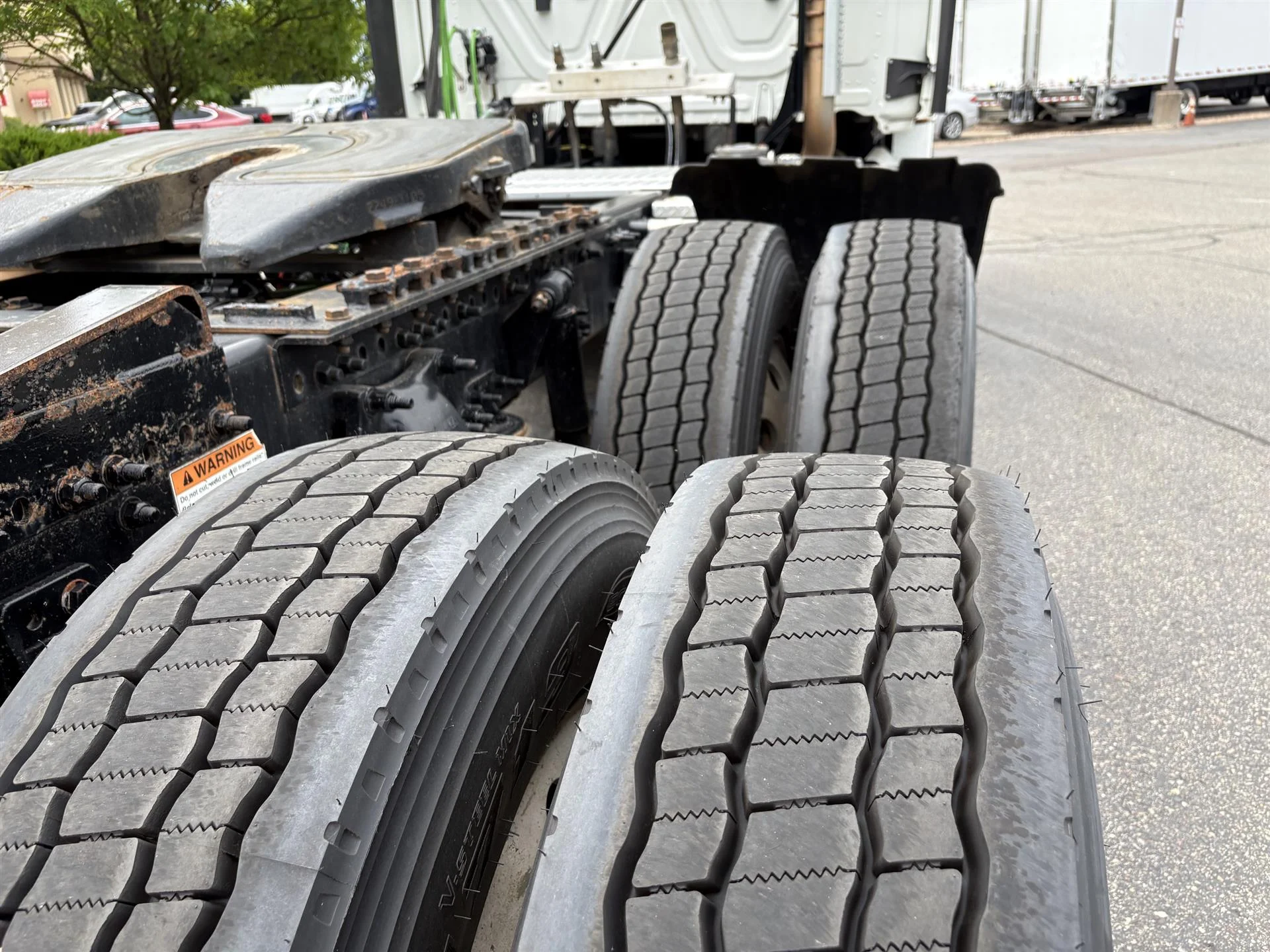 2023 Freightliner Cascadia — photo 10