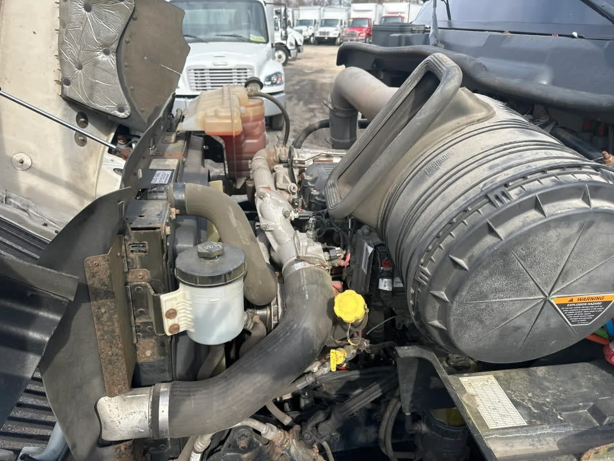 2019 International RH - image 8