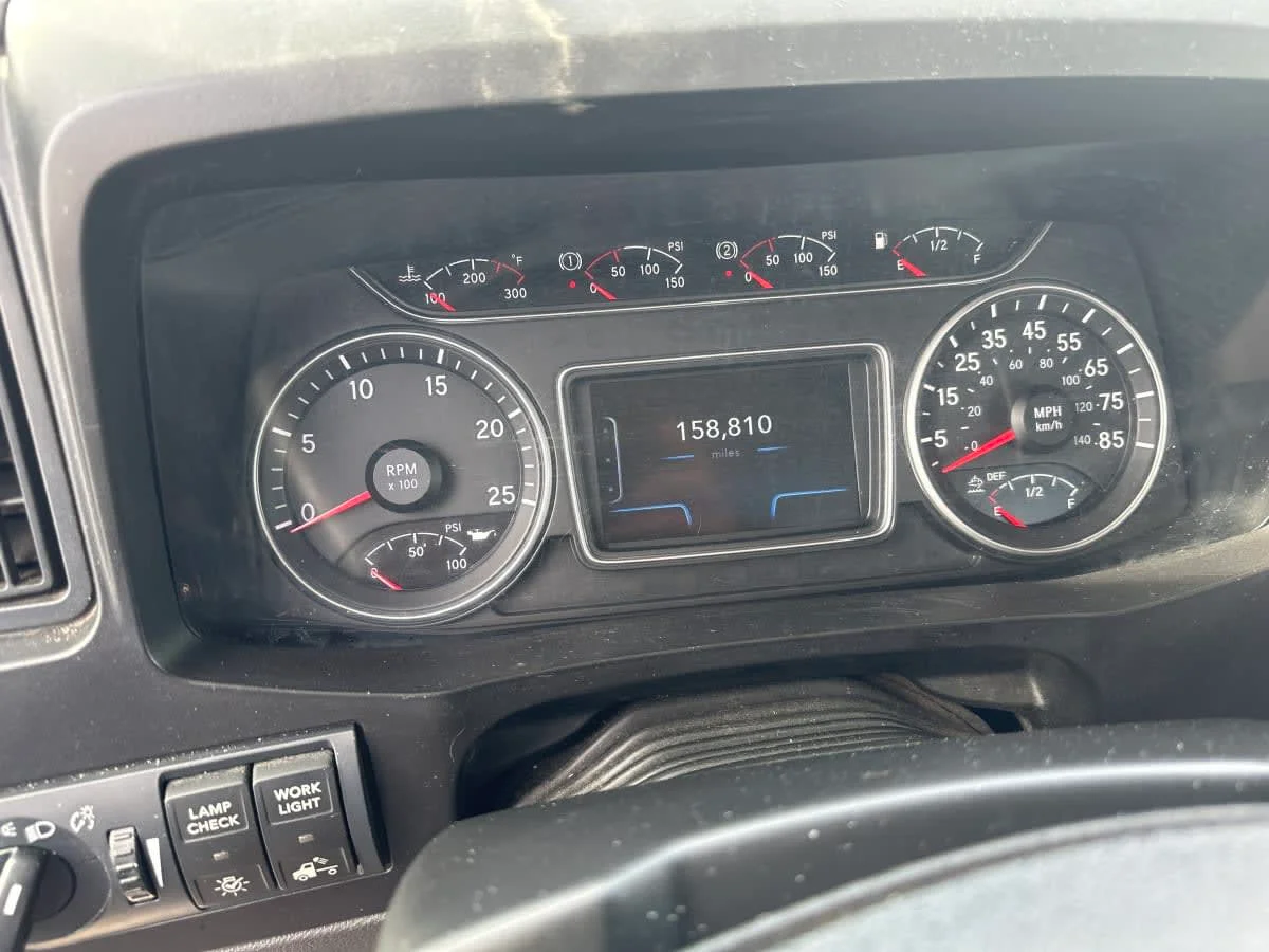 2019 International RH - image 9