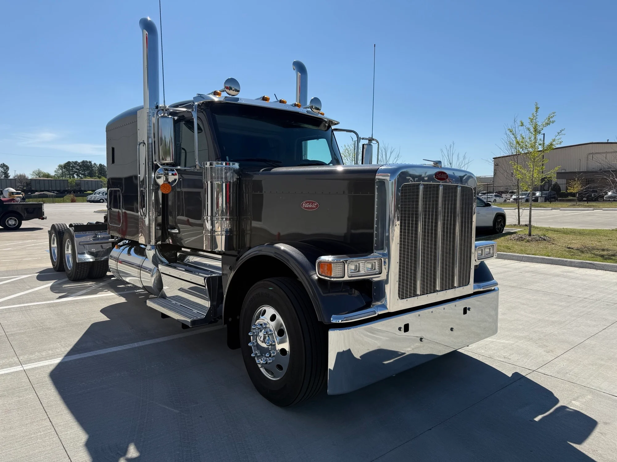 2027 Peterbilt 589 in Lowell, AR — photo 7