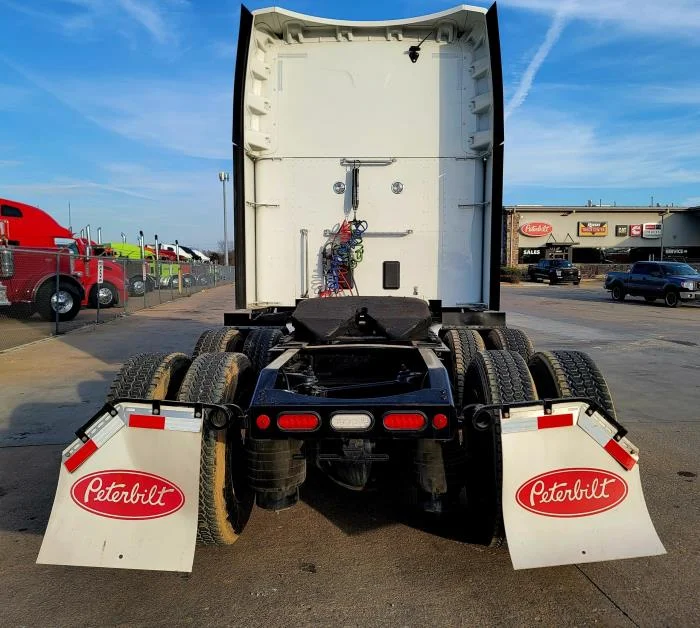 2024 Peterbilt 579 — photo 8
