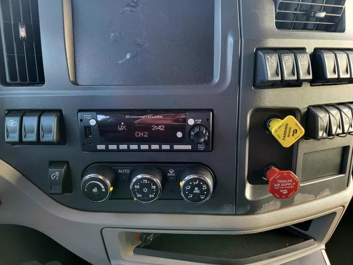 2024 Peterbilt 579 — photo 23
