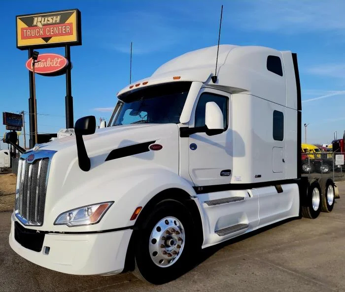2024 Peterbilt 579 — photo 2