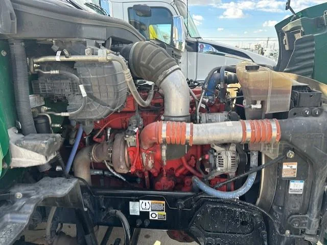 2019 Peterbilt 579 - image 7