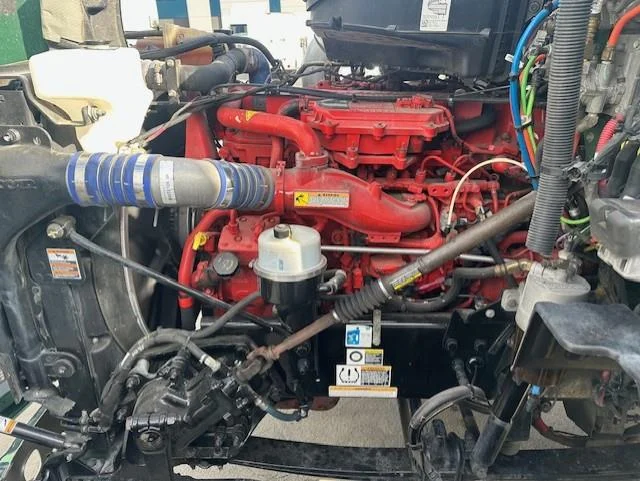 2019 Peterbilt 579 - image 8