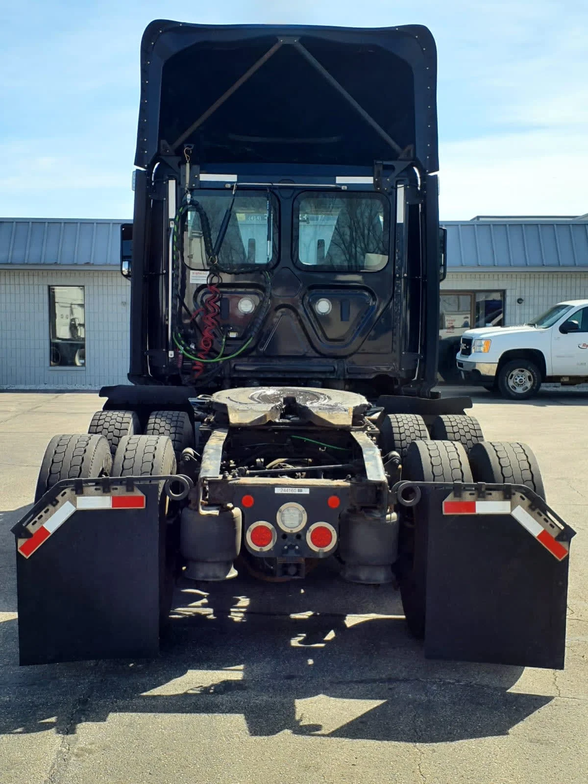 2020 Freightliner Cascadia in Oak Creek, WI — photo 5