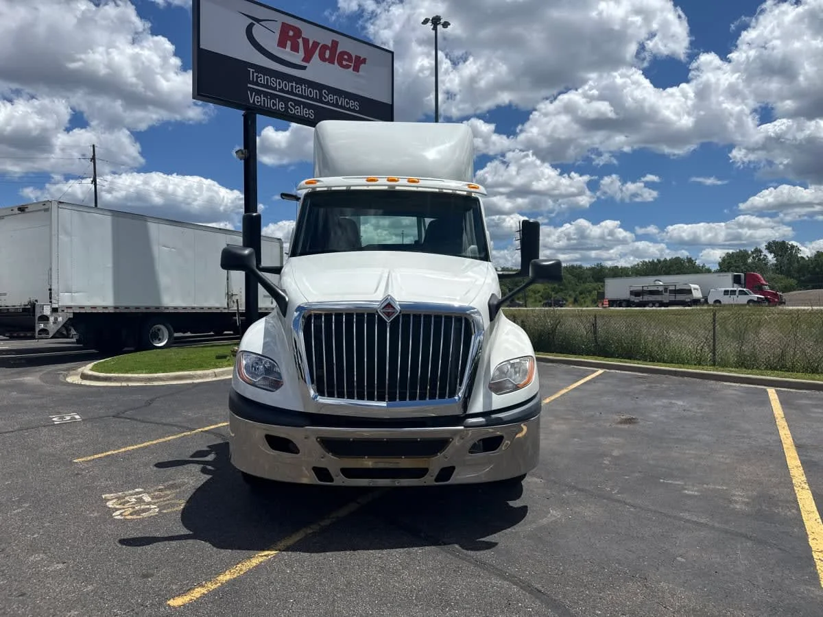 2020 International LT in Taylor, MI — photo 2