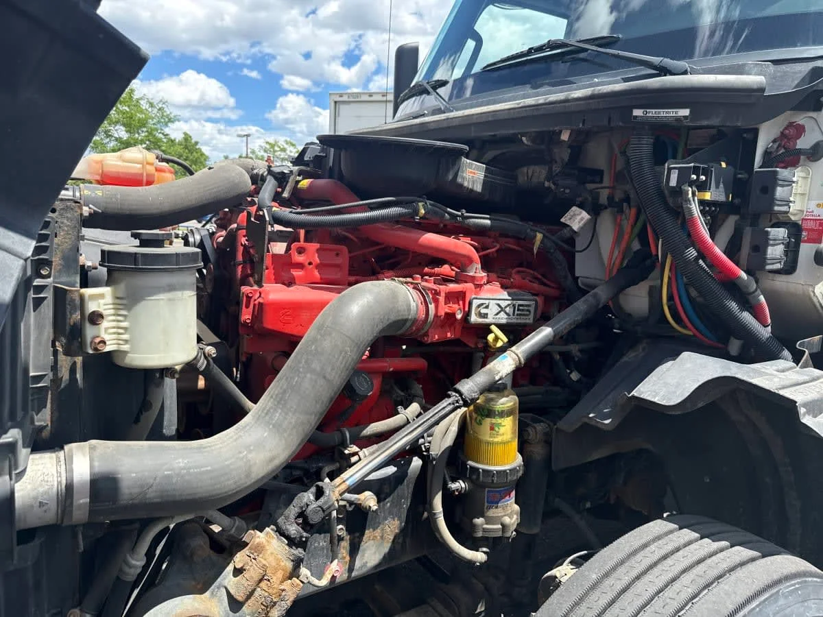 2020 International LT in Taylor, MI — photo 8
