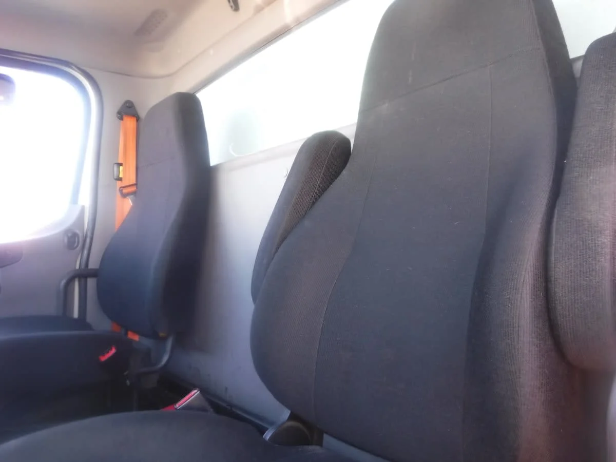 2019 Freightliner M2 106 - image 11