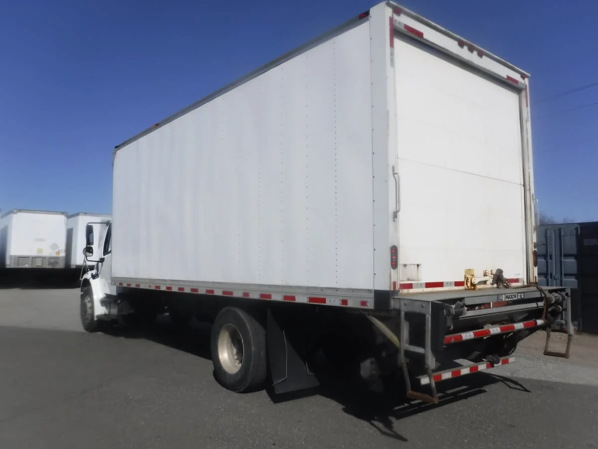 2019 Freightliner M2 106 - image 6