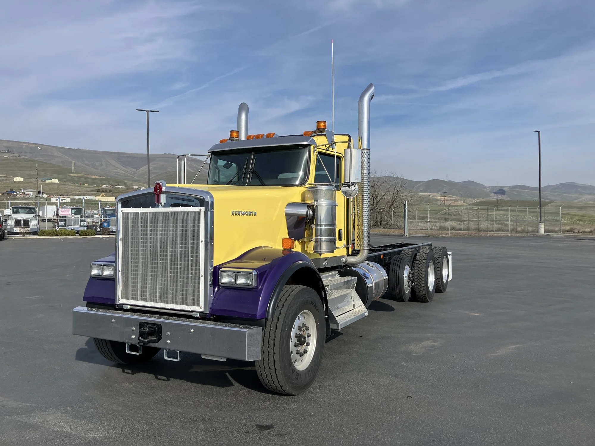 2026 Kenworth W900