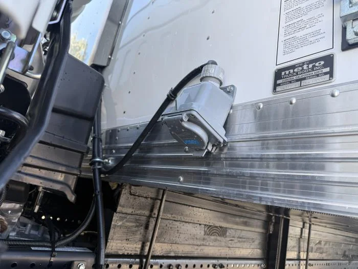 2025 Isuzu NRR in Whittier, CA — photo 13