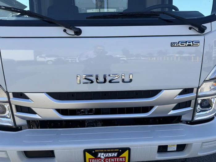 2025 Isuzu NRR in Whittier, CA — photo 9