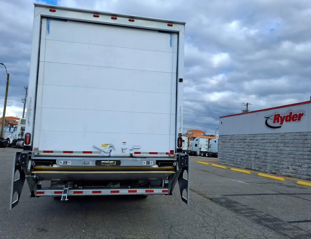 2020 Freightliner M2 106 in Memphis, TN — photo 5