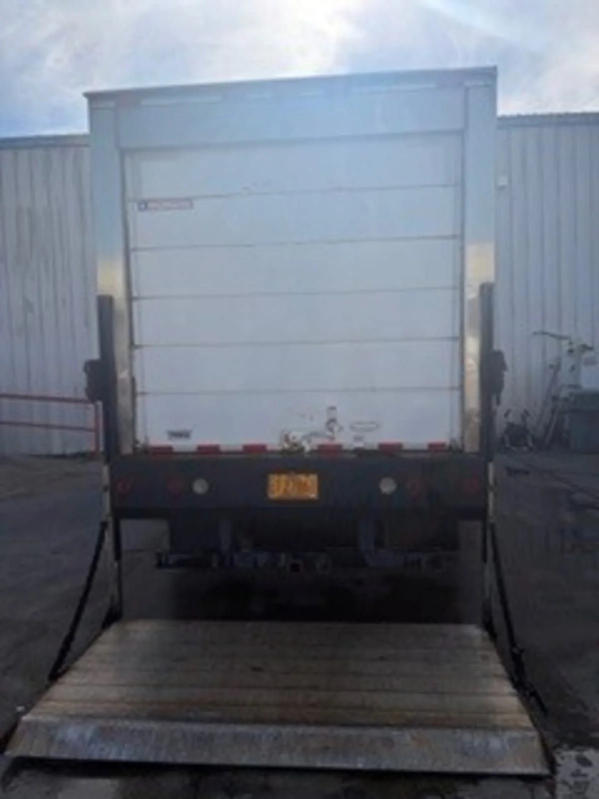 2020 Isuzu NQR in Kapolei, HI — photo 5