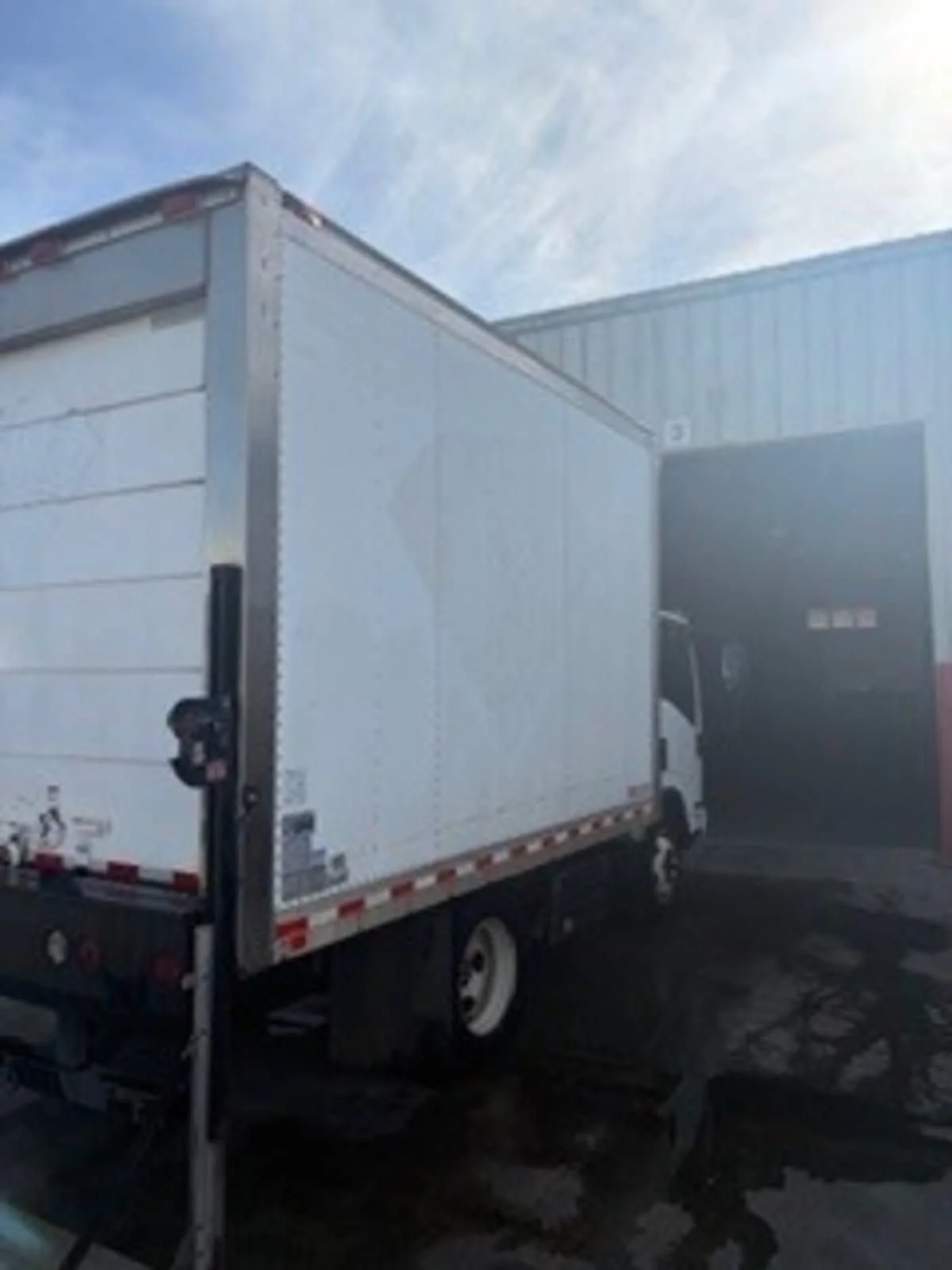 2020 Isuzu NQR in Kapolei, HI — photo 4