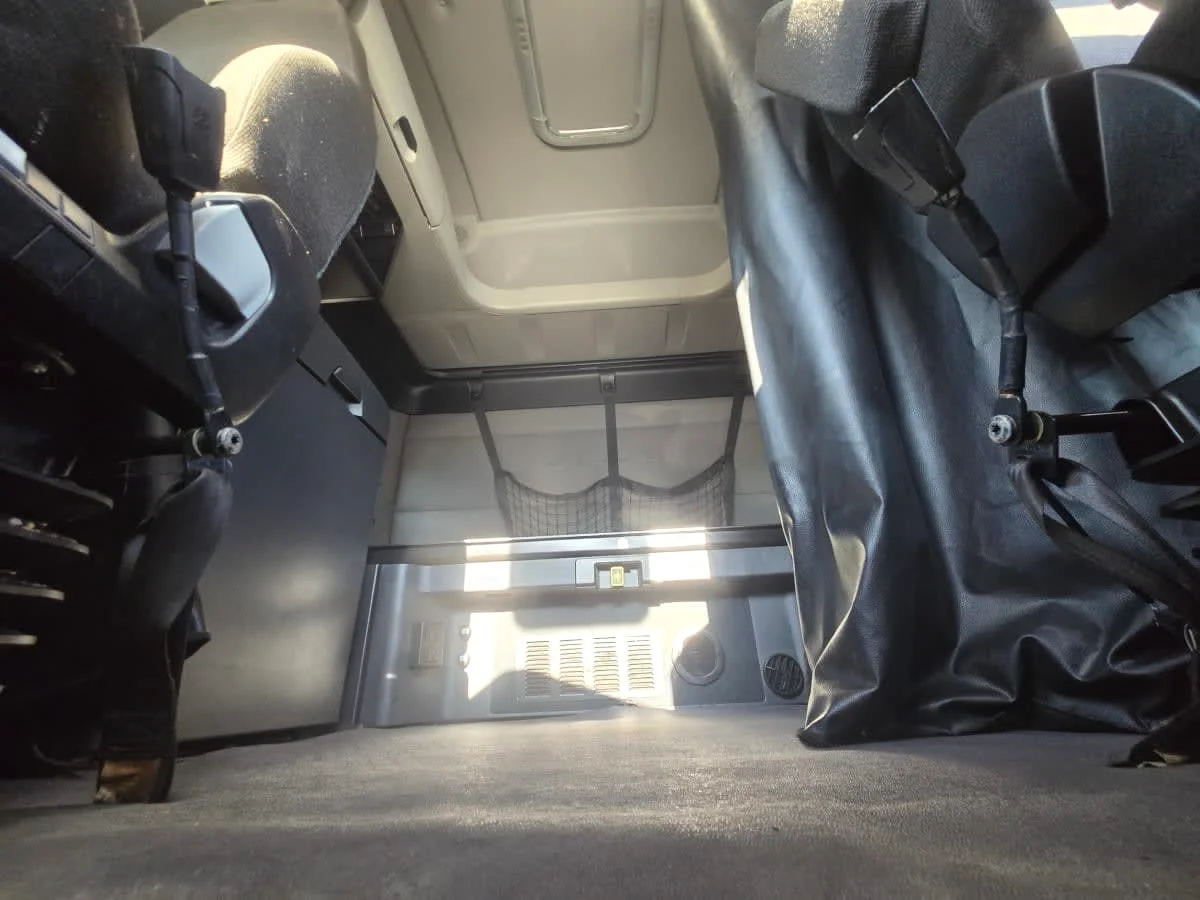 2021 Freightliner Cascadia in Tampa, FL — photo 8