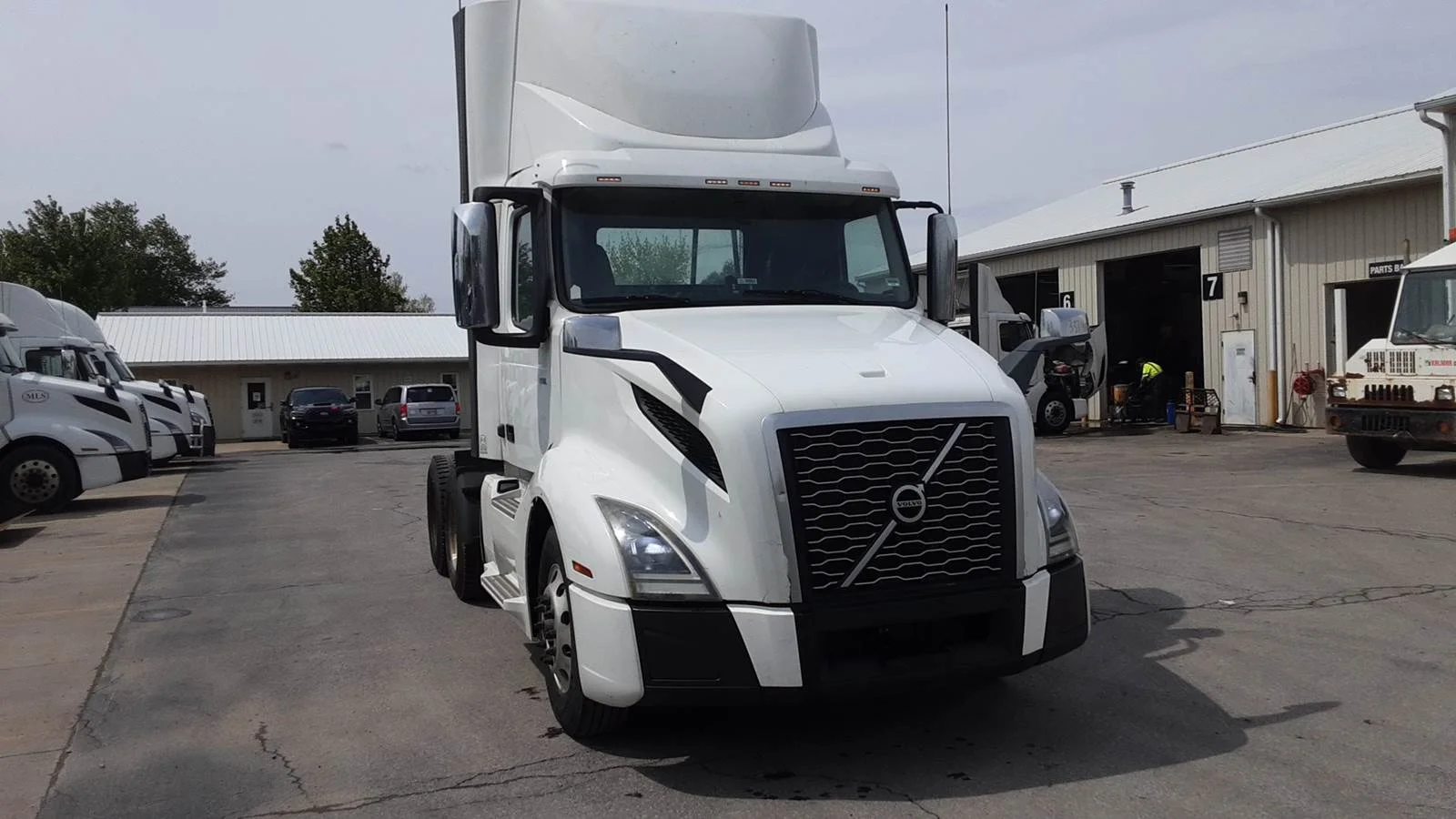 2019 Volvo VNL 300 in Marysville, OH