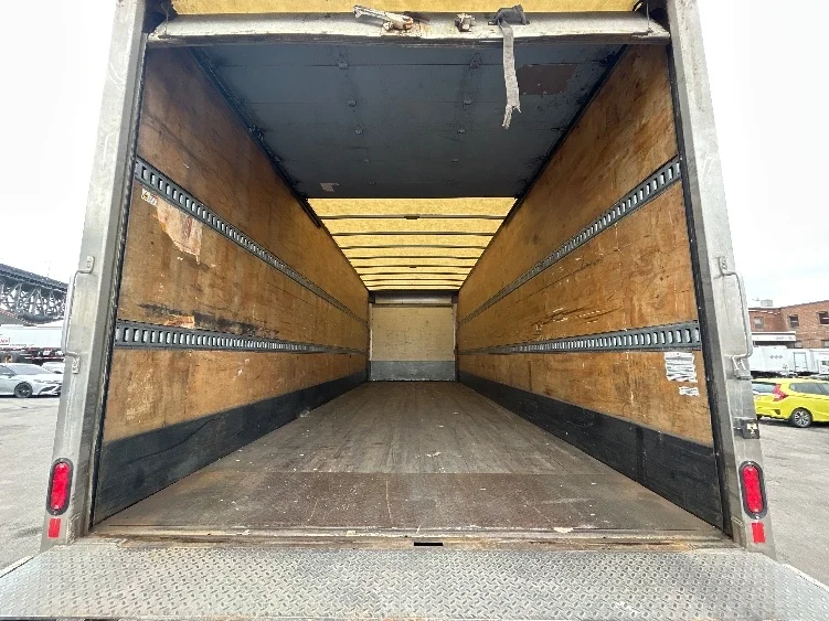 2019 Freightliner M2 106 in Kearny, NJ — photo 8