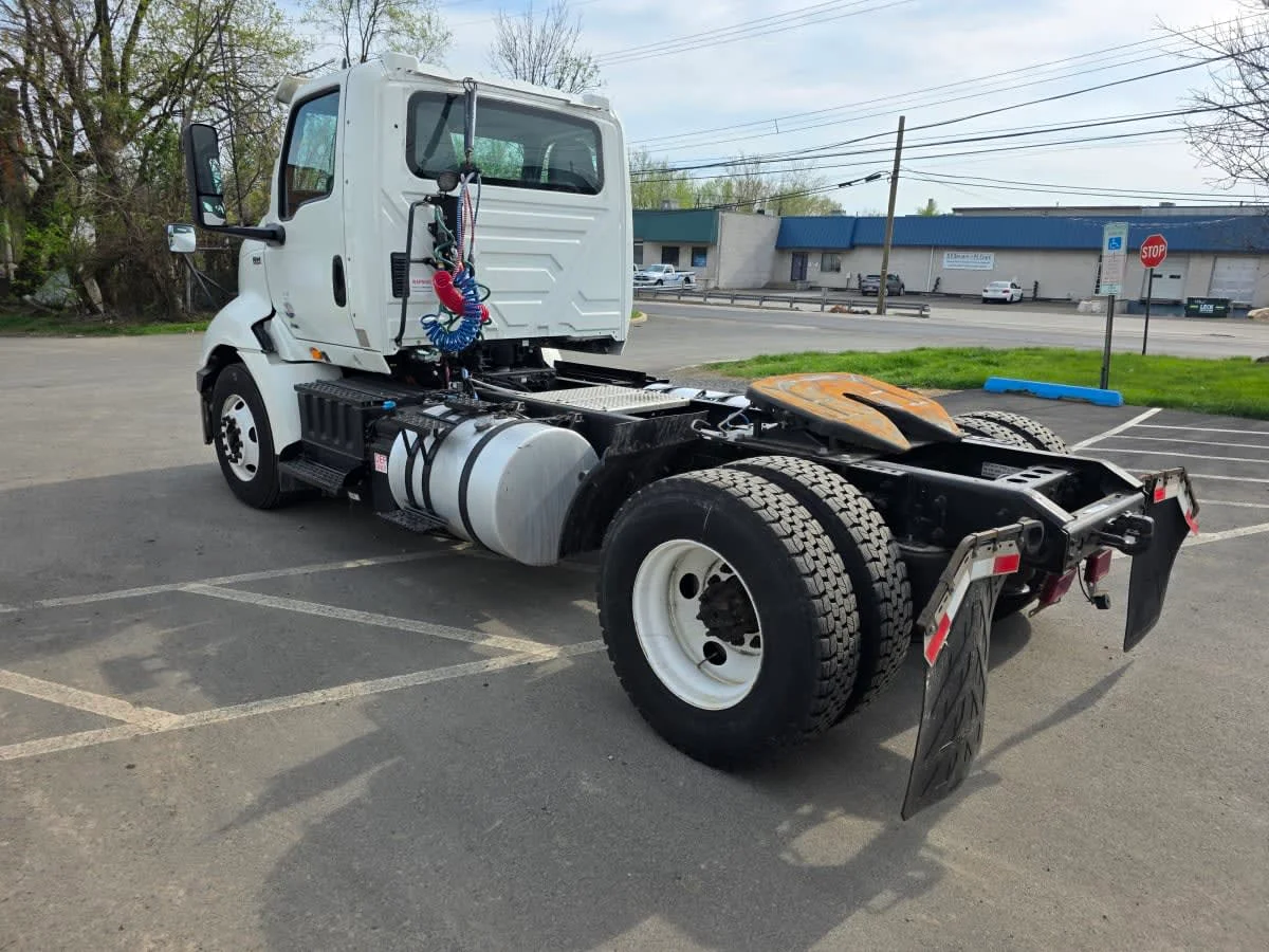 2019 International RH - image 6