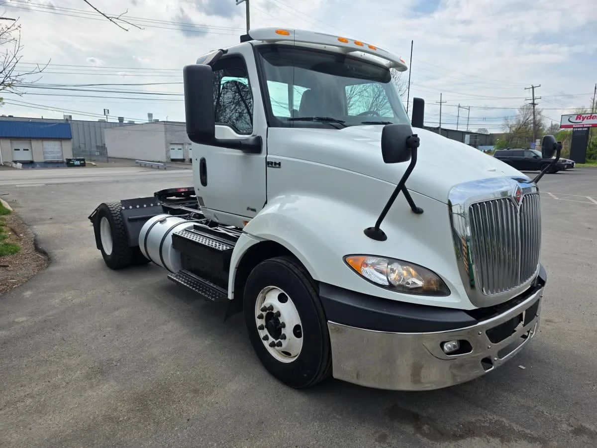 2019 International RH - image 3