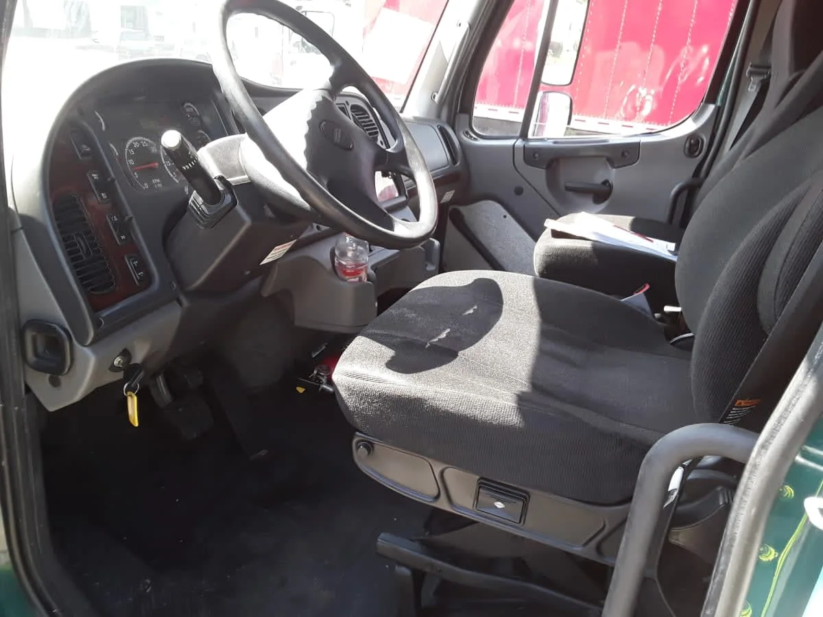 2016 Freightliner M2 106 in Salisbury, MA — photo 7