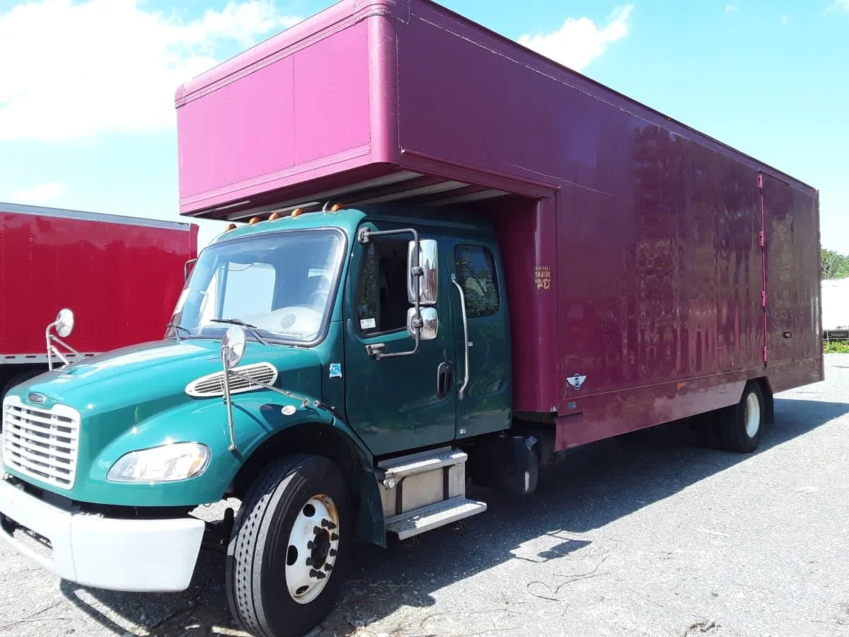 2016 Freightliner M2 106 in Salisbury, MA — photo 2