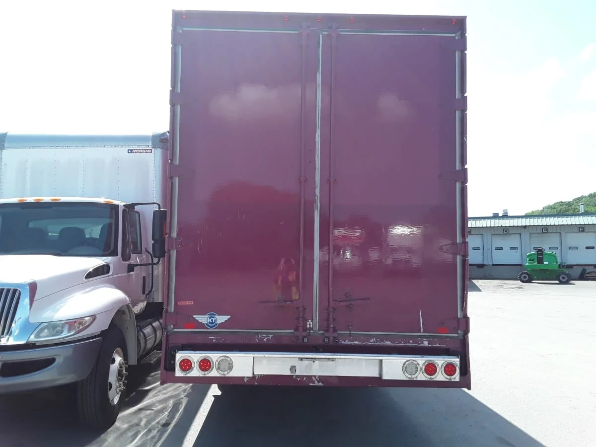 2016 Freightliner M2 106 - image 5