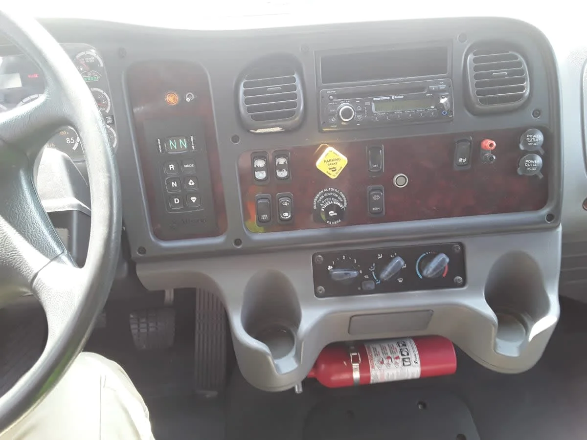 2016 Freightliner M2 106 in Salisbury, MA — photo 11