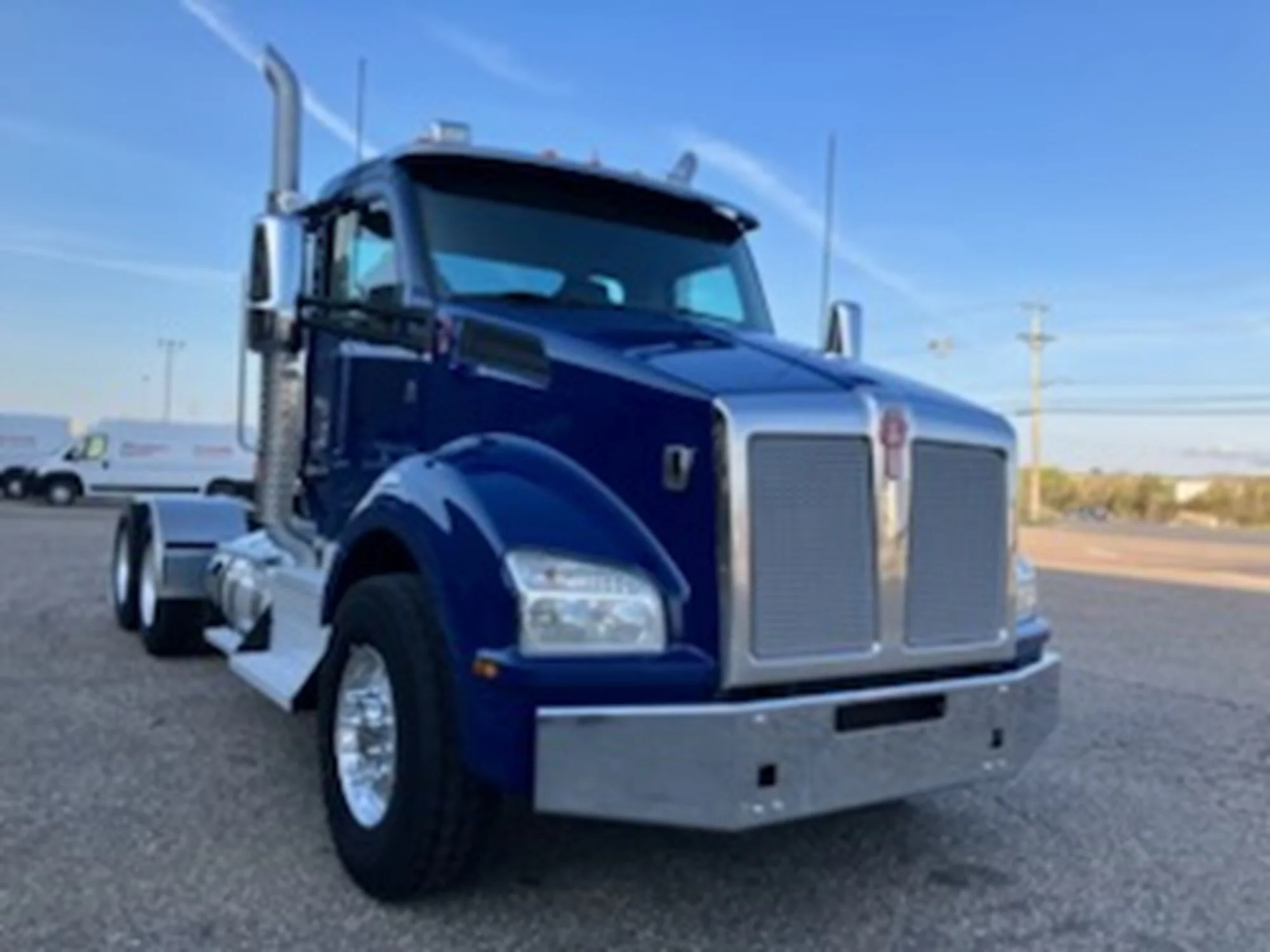 2016 Kenworth T880 - image 3