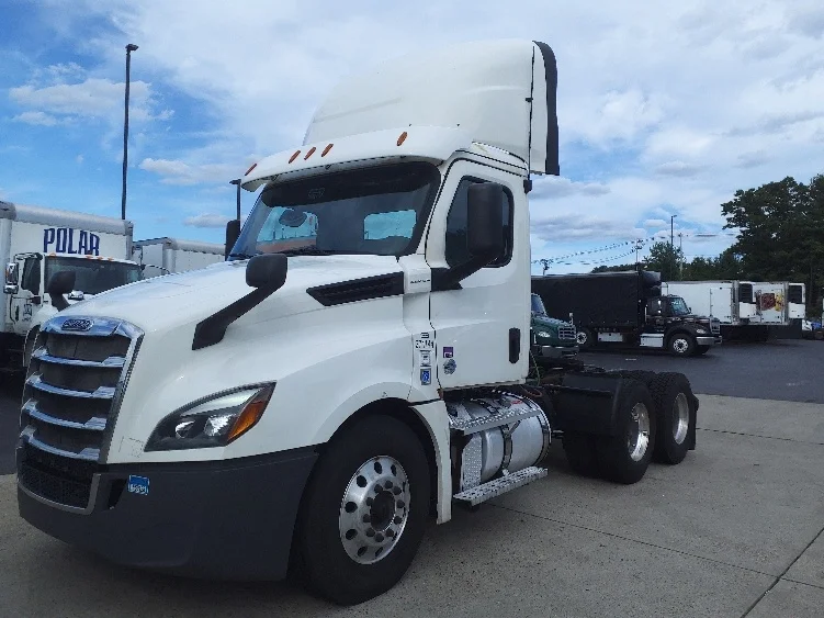 2020 Freightliner Cascadia in Norton, MA