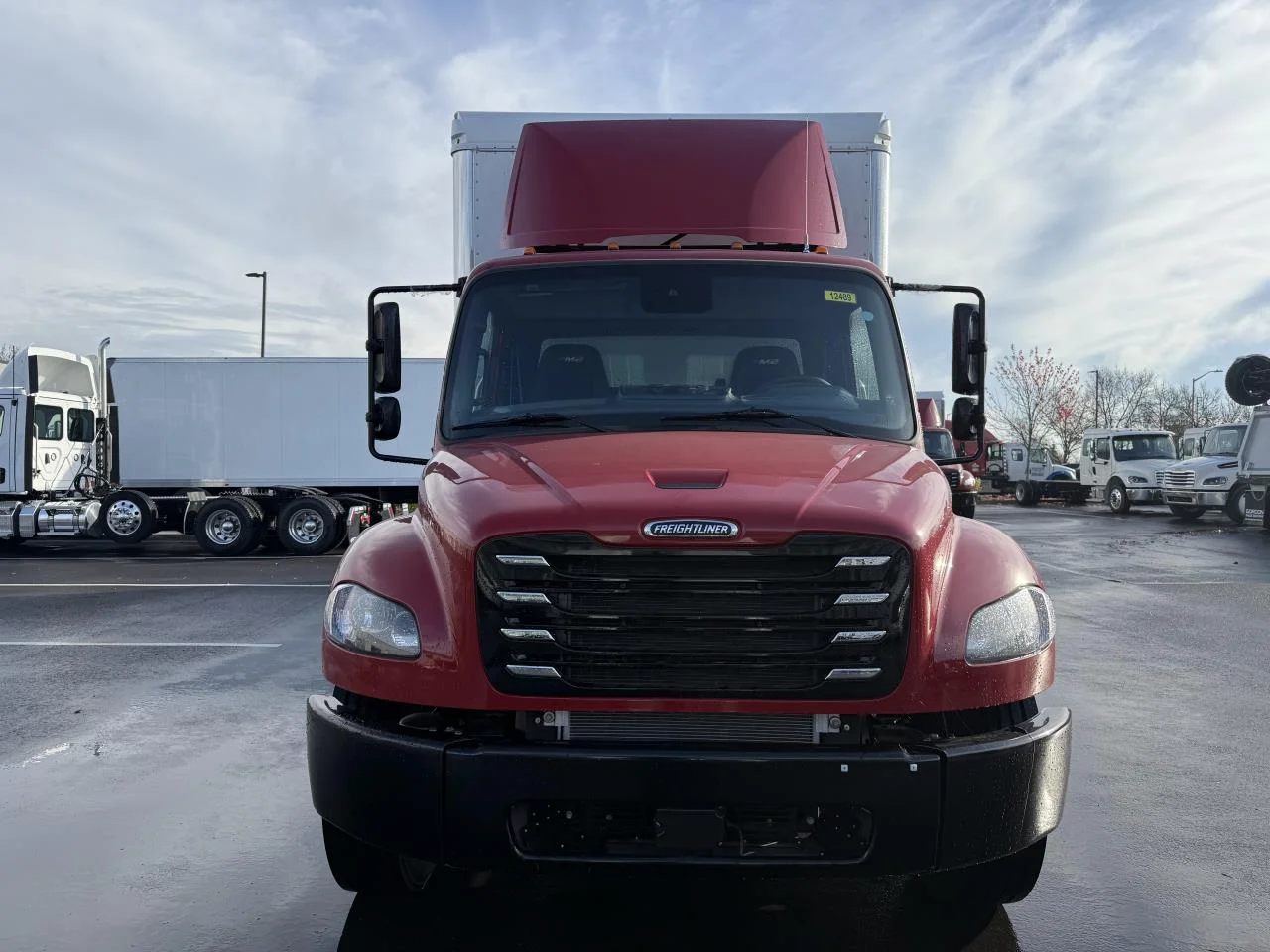 2025 Freightliner eM2 in Coburg, OR — photo 2