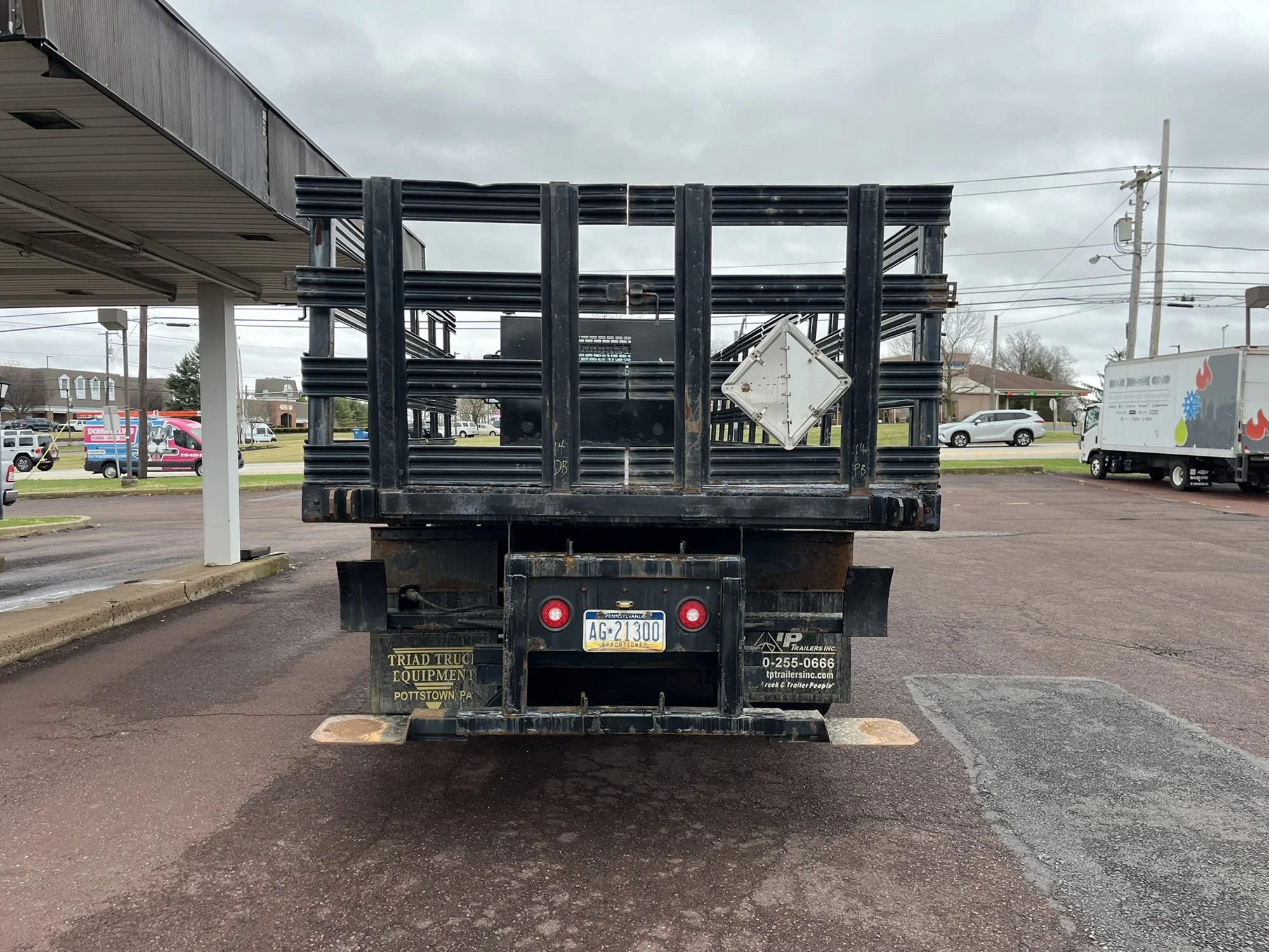 2014 Volvo VHD 300 - image 5