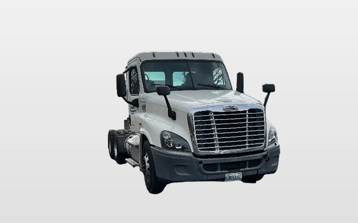 2019 Freightliner - image 1