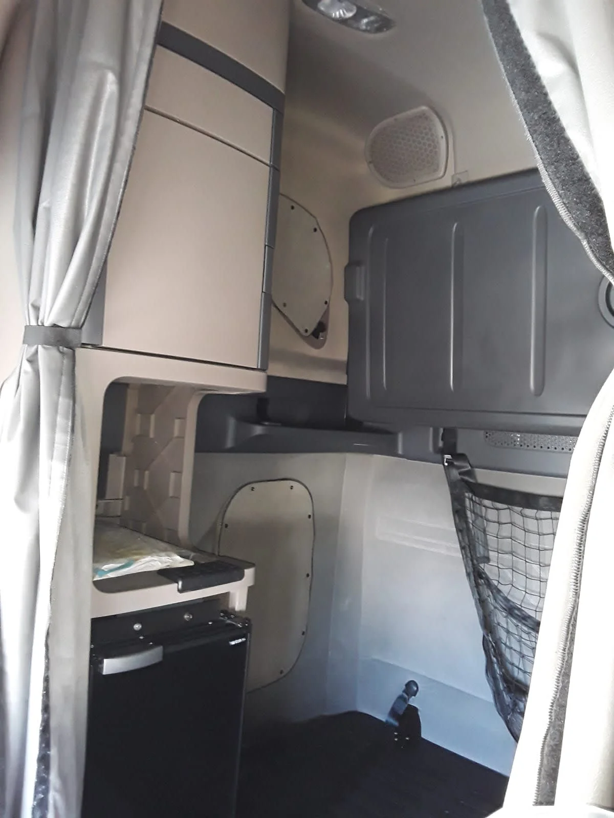 2020 Freightliner Cascadia in Bolingbrook, IL — photo 8