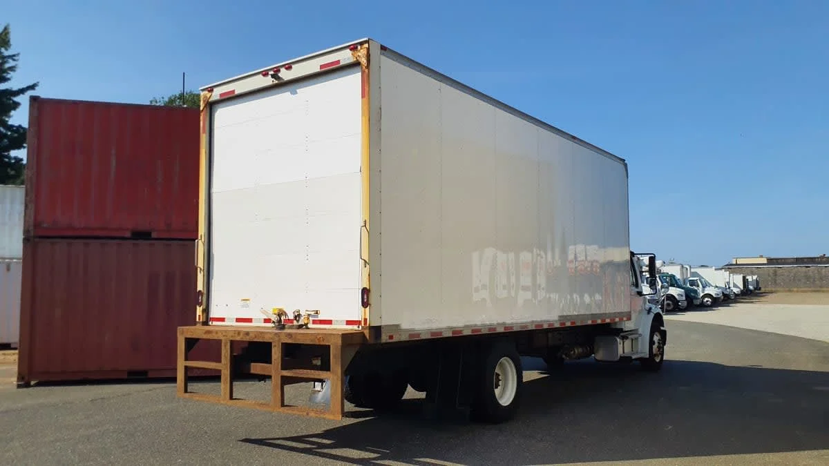 2021 Freightliner M2 106 in Springfield, MA — photo 4