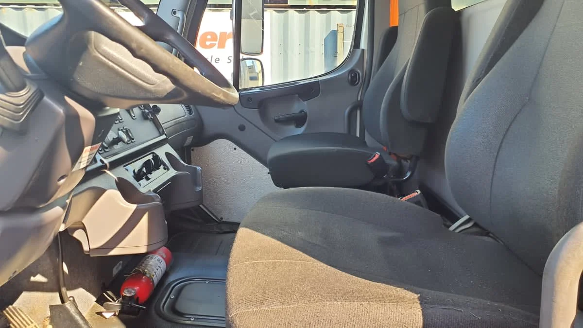 2021 Freightliner M2 106 in Springfield, MA — photo 7