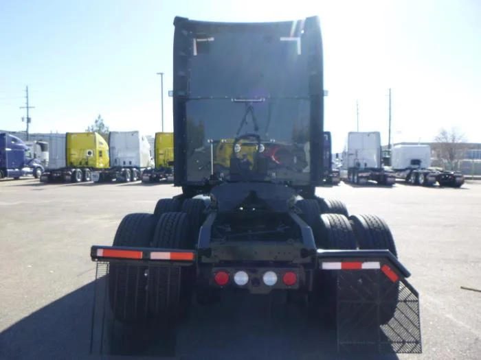 2023 Kenworth T680 - image 5