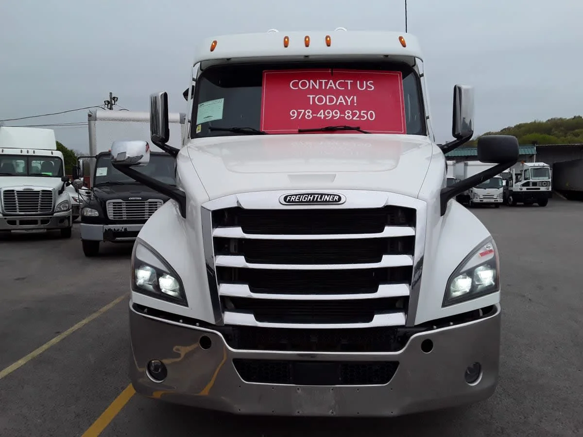 2021 Freightliner Cascadia in Salisbury, MA