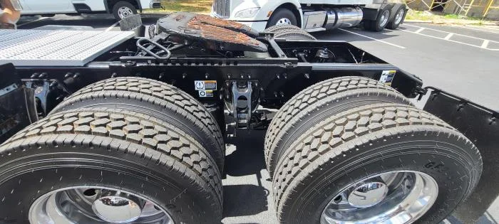 2023 Peterbilt 567 — photo 6